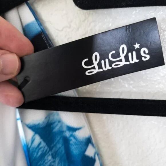 LuLu’s Women’s Tropical Dress Floral Blue White Size Medium Resortwear - Picture 7 of 10